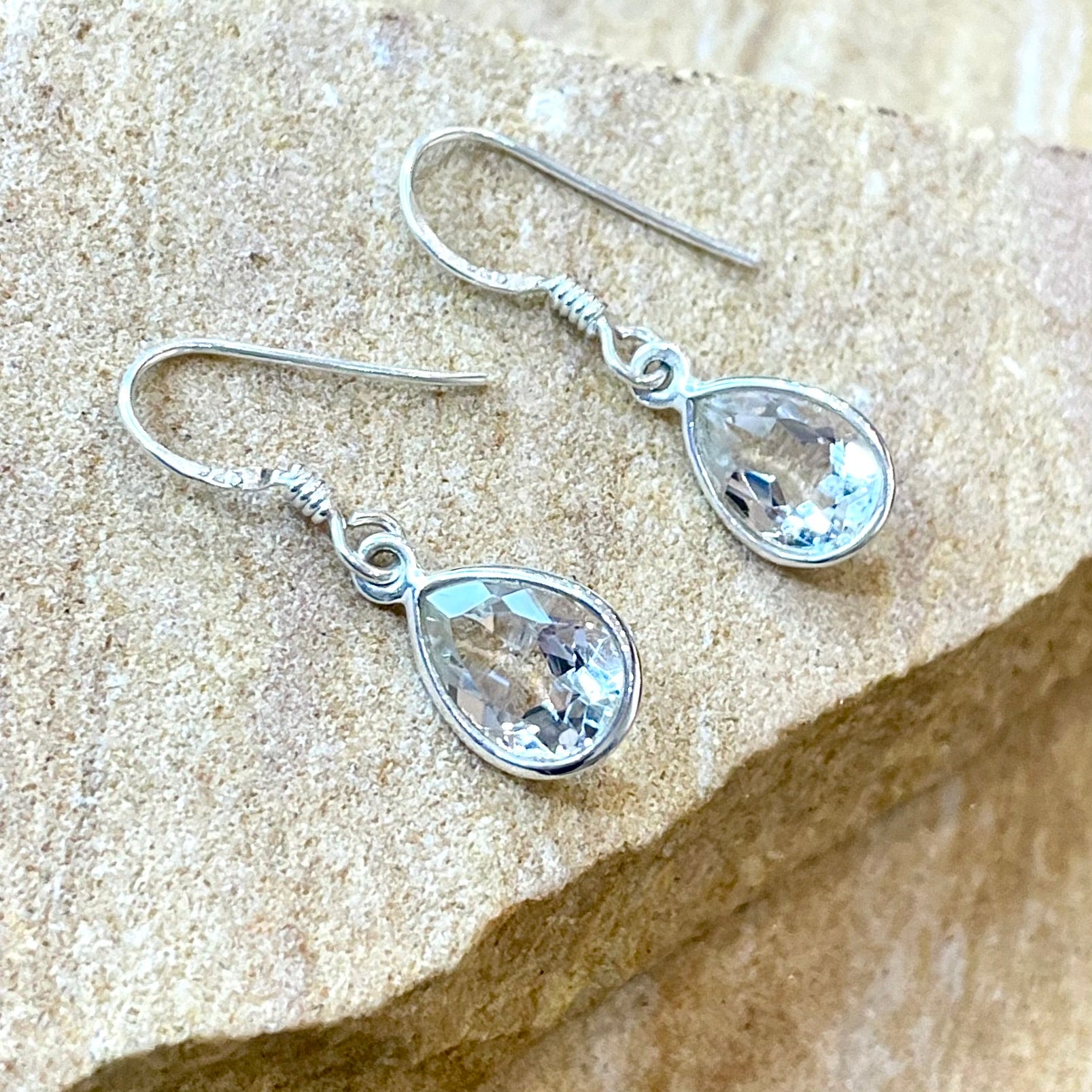 Clear Quartz faceted teardrop silver earring