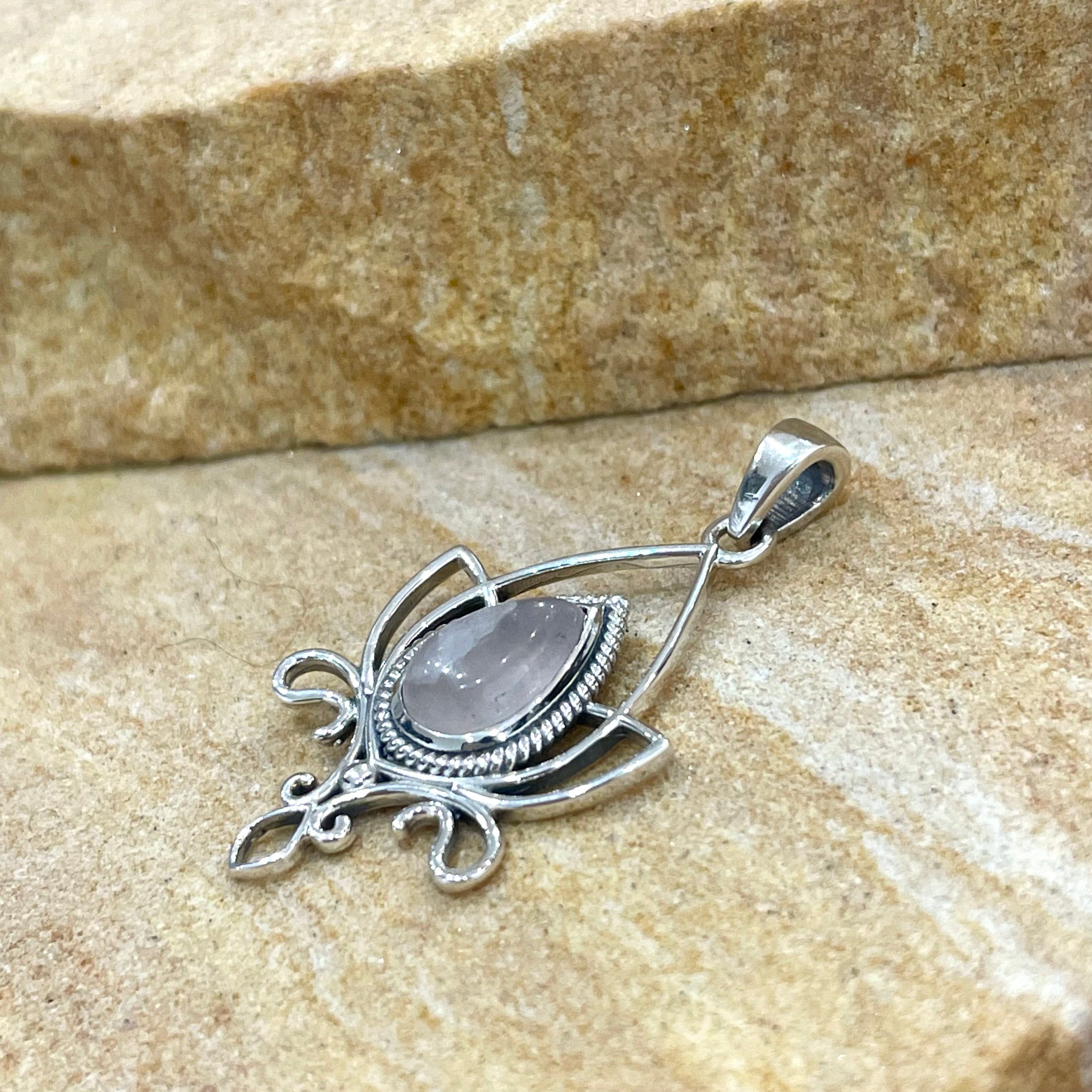 Rose Quartz detailed lotus pendant in sterling silver